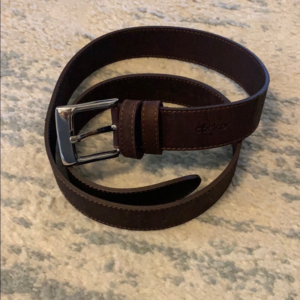 NWOT Corkor Men’s Belt - Medium cork vegan belt
